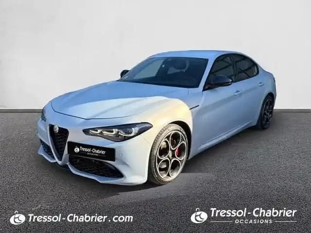 Occasion Alfa Romeo Giulia Competizione 160 ch (117 kW) 2023 Gris clair Berline