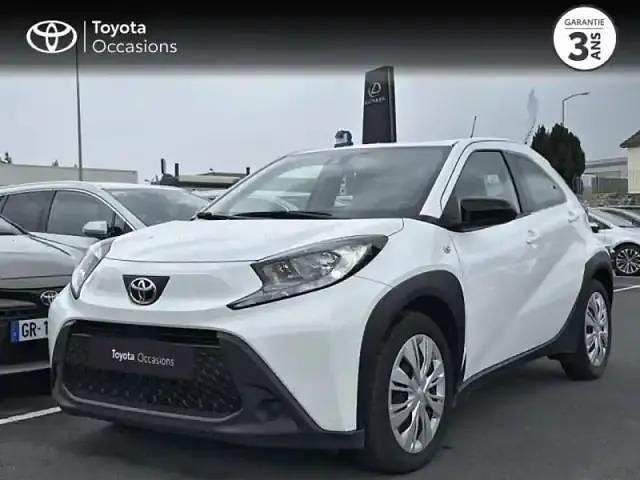 Blanc Utilisé 2023 Toyota Aygo X SUV | 13 990 € - Image 1/4