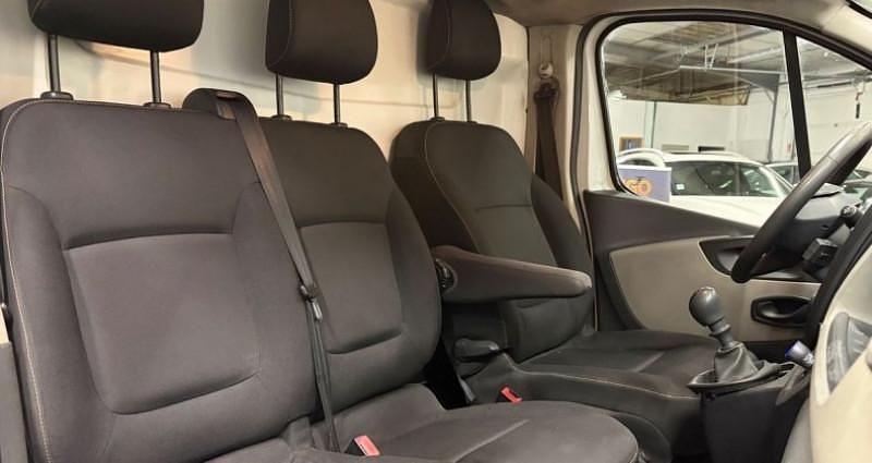 Occasion Renault Trafic 90 ch (66 kW) 2014 Monospace