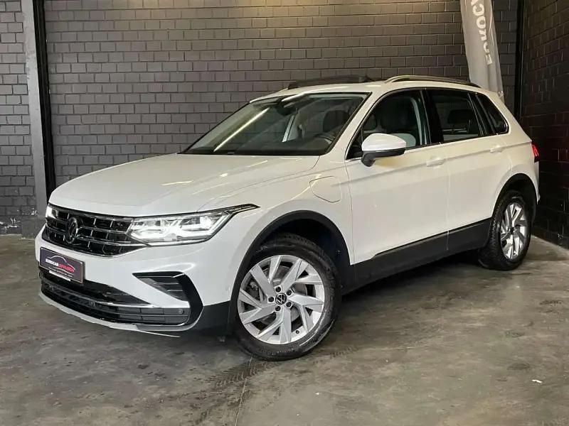 Blanc Utilisé 2022 VW Tiguan SUV | 35 887 € - Image 1/4