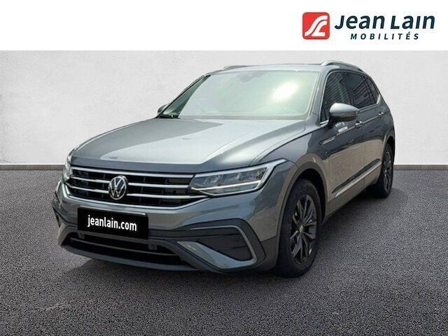 Gris Utilisé 2024 VW Tiguan Allspace Life SUV | 45 900 € (Prix assez cher) - Image 1/4