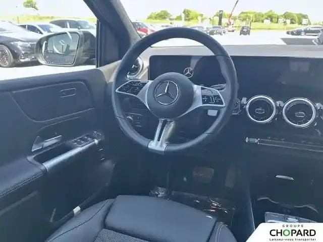 Occasion Mercedes B180 116 ch (85 kW) 2024 Mountaingrau  met. Monospace