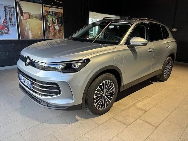 Utilisé 2025 VW Tiguan Elegance SUV | 51 990 € (Super prix) - Image 1/4