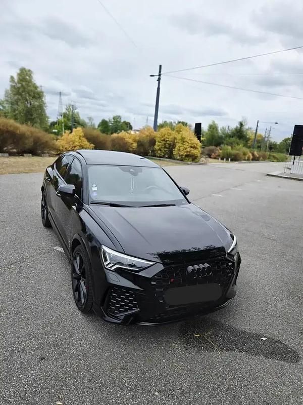 Noir Utilisé 2020 Audi RS Q3 Sport SUV | 63 500 € (Prix assez cher) - Image 1/4