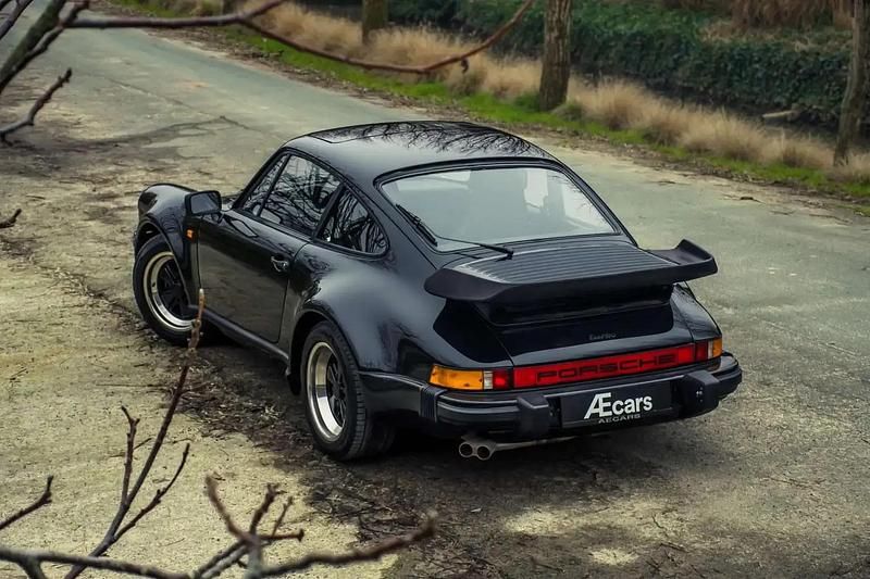 Noir Occasion 1982 Porsche 911 Turbo Coupé | 169 950 € - Image 1/4