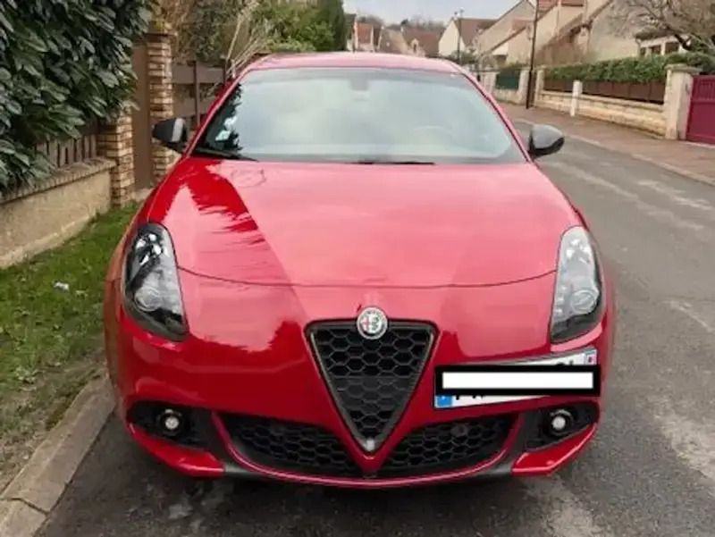 Rouge Utilisé 2019 Alfa Romeo Giulietta Citadine | 14 000 € (Bon prix) - Image 1/4