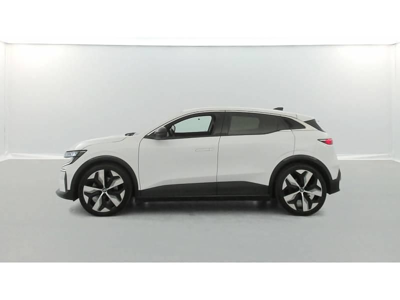 Occasion Renault Megane E-Tech Techno 161 kW (220 ch) 2022 Blanc Berline