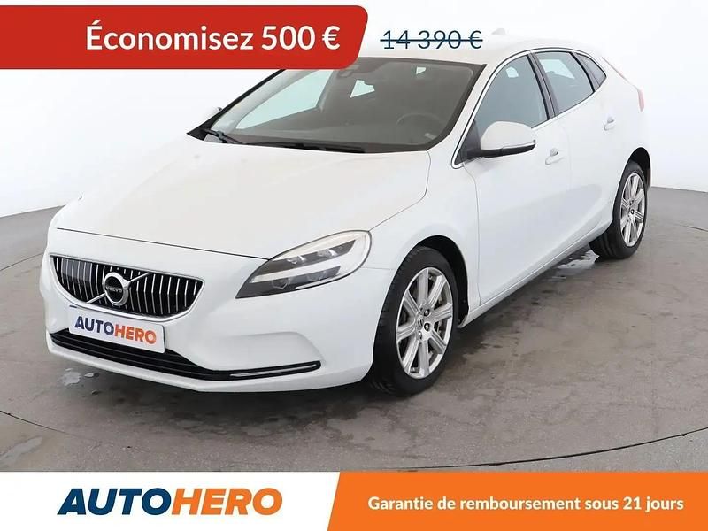 Blanc Utilisé 2018 Volvo V40 Inscription Break | 13 890 € (Prix juste) - Image 1/2