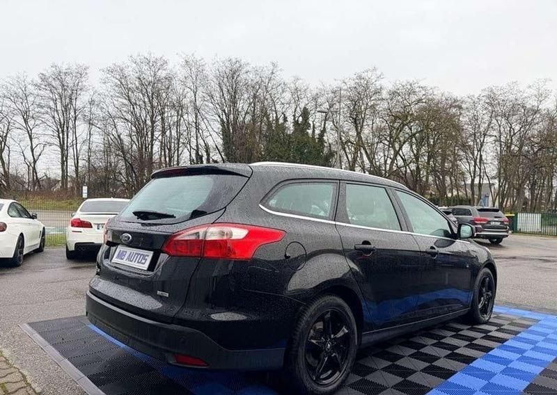 Occasion Ford Focus 125 ch (91 kW) 2012 Noir Break