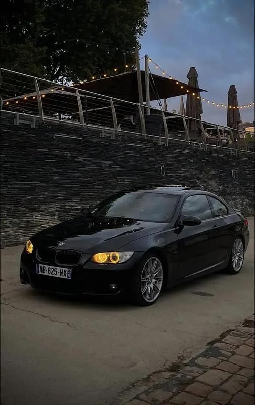 Occasion 2009 BMW 330 Sport Line Coupé | 18 500 € - Image 1/4