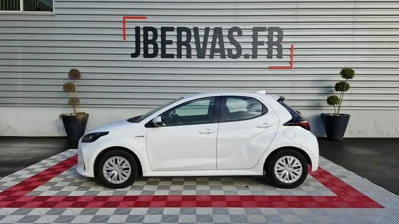 Blanc Occasion 2021 Toyota Yaris Business Edition Berline | 17 999 € (Prix juste) - Image 1/4