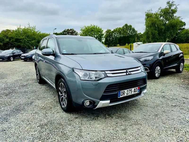 Gris Utilisé 2015 Mitsubishi Outlander Instyle SUV | 13 500 € (Prix assez cher) - Image 1/4