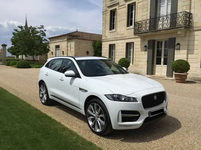 Blanc Utilisé 2016 Jaguar F-Pace R-Sport SUV | 20 900 € (Prix assez cher) - Image 1/4
