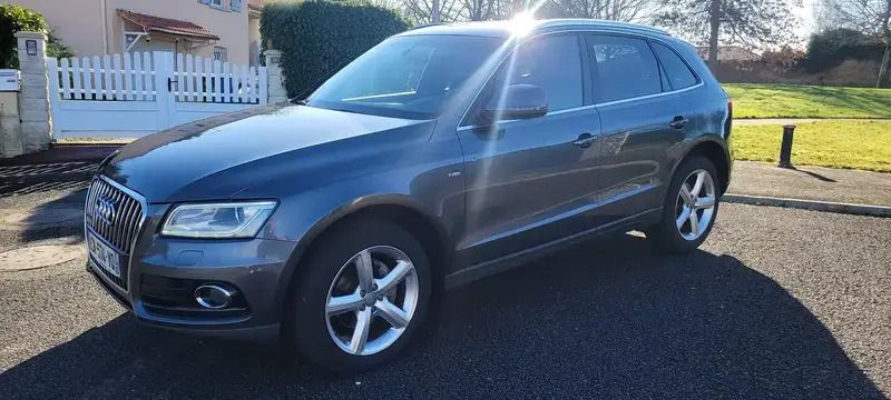 Gris Utilisé 2012 Audi Q5 S-Line SUV | 12 500 € (Prix juste) - Image 1/4
