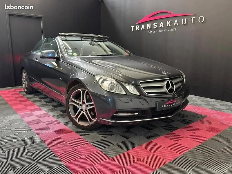 Gris Utilisé 2012 Mercedes E220 Executive Cabriolet | 17 490 € - Image 1/4