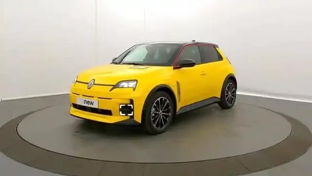 Jaune eqj noir gne Occasion 2024 Renault 5 E-Tech Berline | 29 999 € (Prix assez cher) - Image 1/4