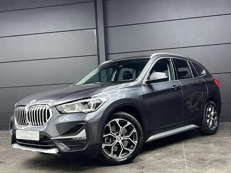 Gris Utilisé 2021 BMW X1 Sport Line SUV | 26 990 € (Super prix) - Image 1/4