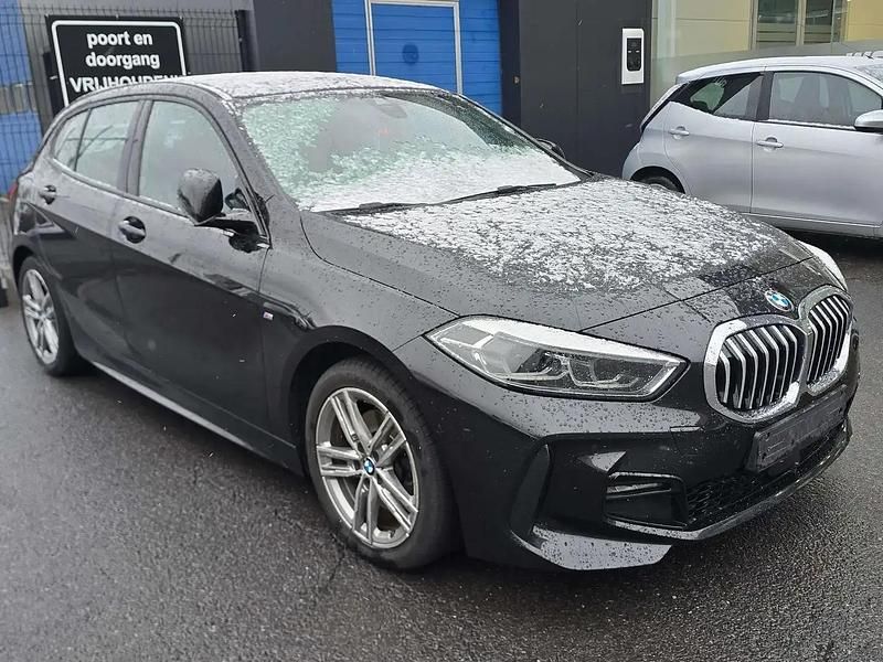 Noir Occasion 2022 BMW 118 M Sport Citadine | 19 650 € (Bon prix) - Image 1/4