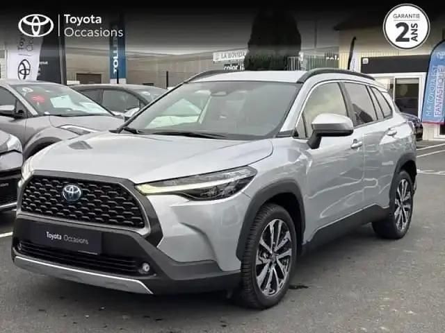 Gris aluminium biton métallisé Occasion 2023 Toyota Corolla Cross Style SUV | 31 990 € - Image 1/4