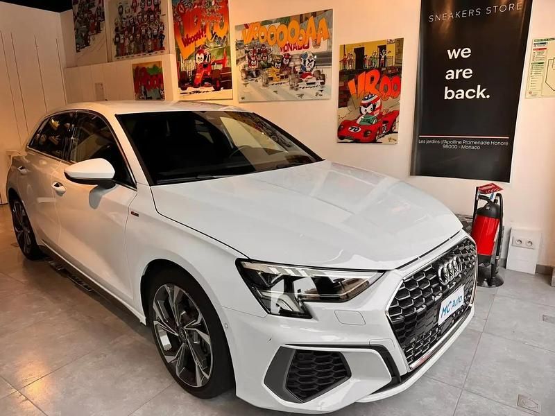 Blanc Occasion 2024 Audi A3 Sport Berline | 33 900 € (Prix juste) - Image 1/4