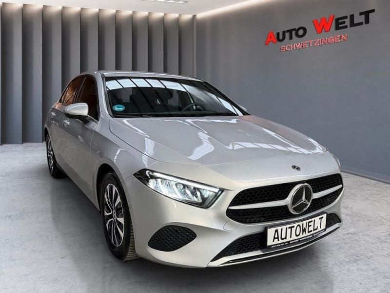 Occasion Mercedes A180 116 ch (85 kW) 2023 Berline