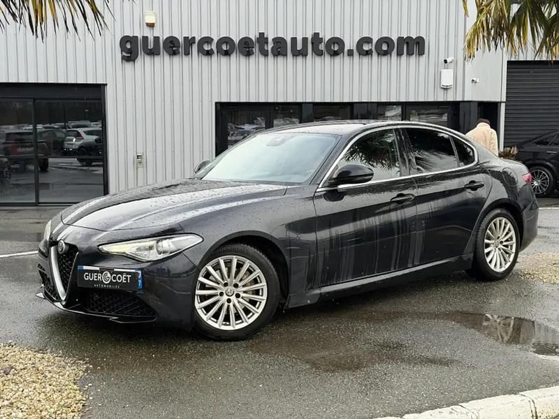 Noir Occasion 2018 Alfa Romeo Giulia Lusso Berline | 19 990 € (Prix juste) - Image 1/4