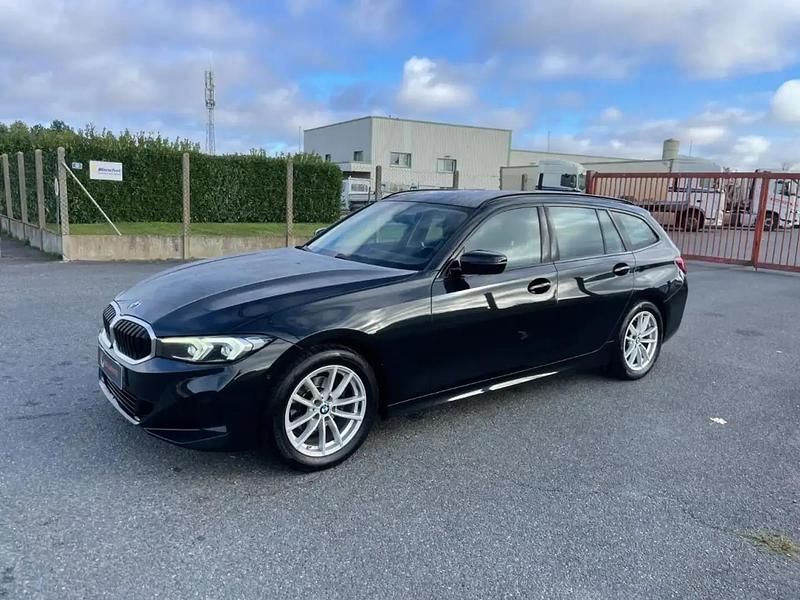 Noir Occasion 2022 BMW 330 Break | 21 490 € - Image 1/4