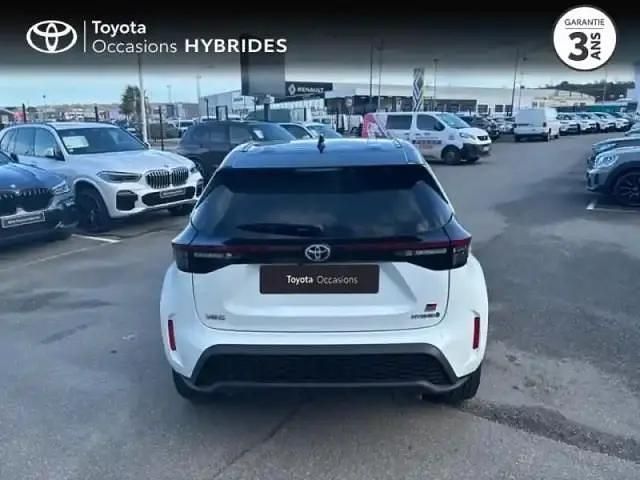Occasion Toyota Yaris Cross Sport 2022 Blanc lunaire/toit noir SUV