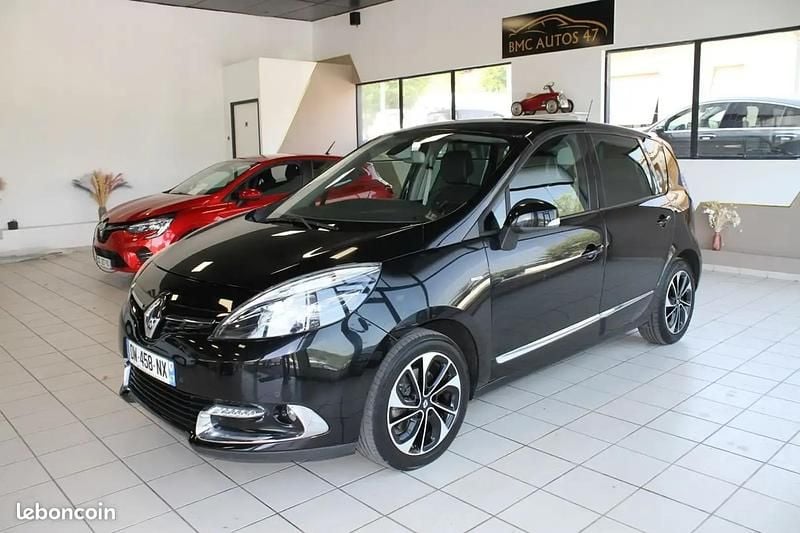 Noir Utilisé 2015 Renault Scénic III Bose Edition Monospace | 8 800 € (Prix juste) - Image 1/4