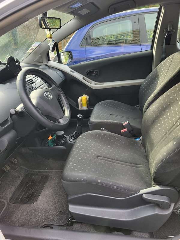 Image 3/4
