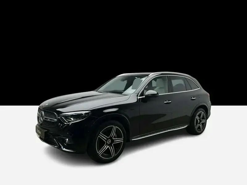 Noir Utilisé 2024 Mercedes GLC220 AMG line SUV | 65 630 € (Prix assez cher) - Image 1/4