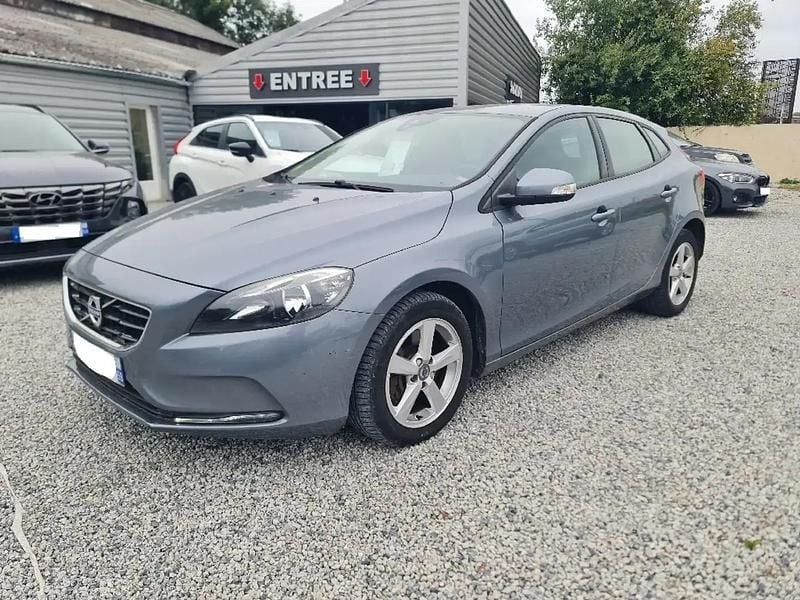 Utilisé 2016 Volvo V40 Inscription Break | 9 990 € (Super prix) - Image 1/4