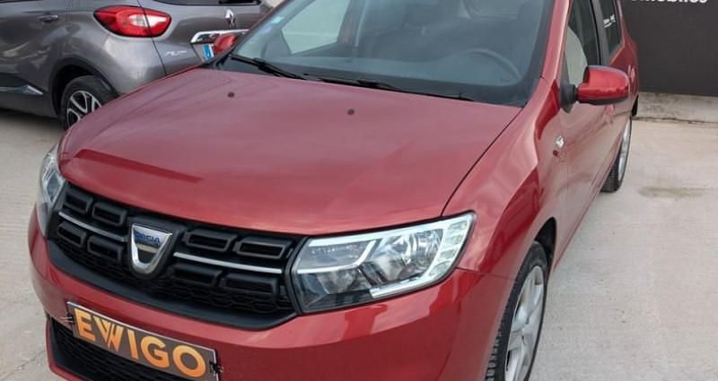 Rouge Utilisé 2018 Dacia Sandero Lauréate Citadine | 6 989 € (Super prix) - Image 1/4