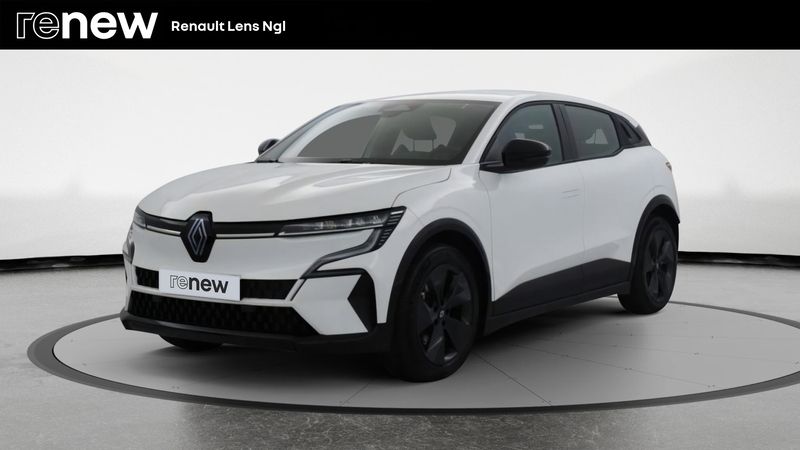 Blanc Utilisé 2024 Renault Mégane Equilibre Berline | 22 999 € (Bon prix) - Image 1/4