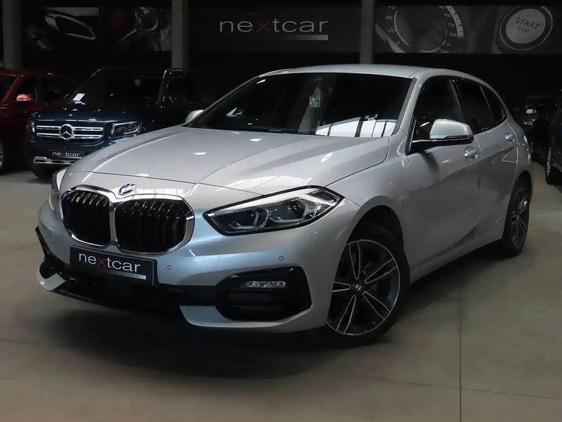 Argent Utilisé 2021 BMW 116 Sport Line Citadine | 21 990 € (Prix juste) - Image 1/4