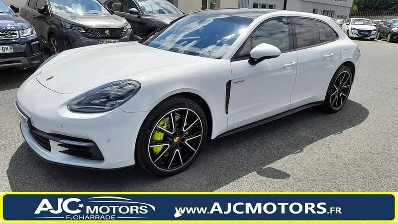 Blanc Utilisé 2018 Porsche Panamera S E-Hybrid Berline | 70 990 € (Prix assez cher) - Image 1/4