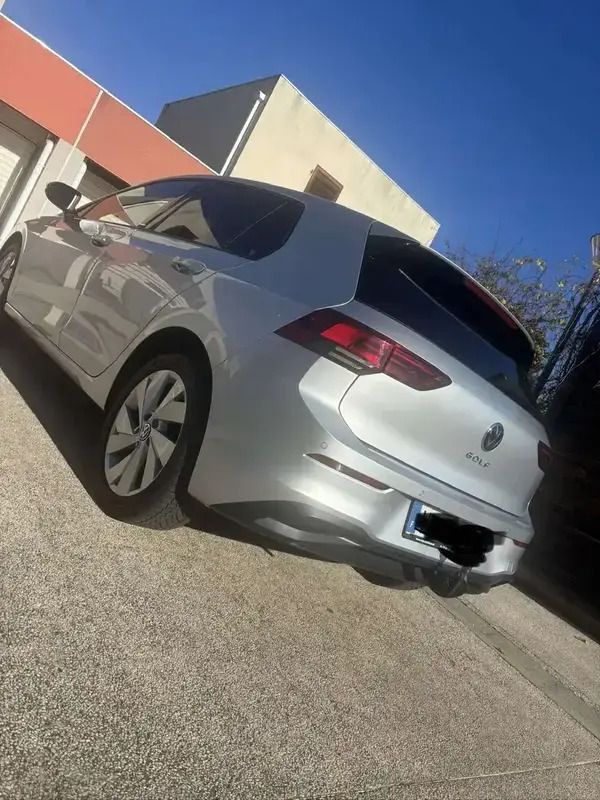 Gris Utilisé 2021 VW Golf VIII United Berline | 17 800 € (Super prix) - Image 1/4