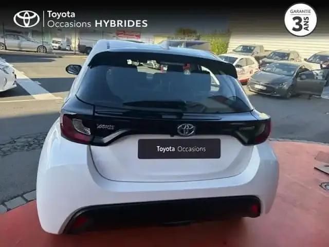 Occasion Toyota Yaris Hybrid 116 ch (85 kW) 2023 Blanc Berline
