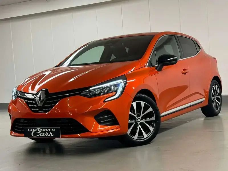 Orange Utilisé 2023 Renault Clio V Evolution Berline | 14 900 € (Prix juste) - Image 1/4