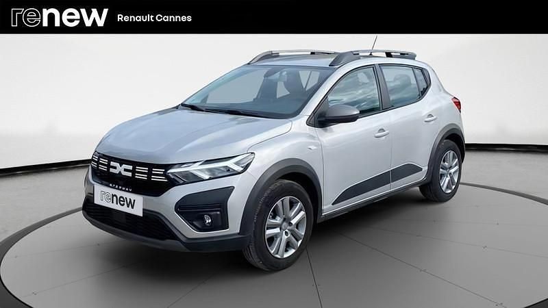 Gris Utilisé 2022 Dacia Sandero Citadine | 14 999 € (Prix juste) - Image 1/4