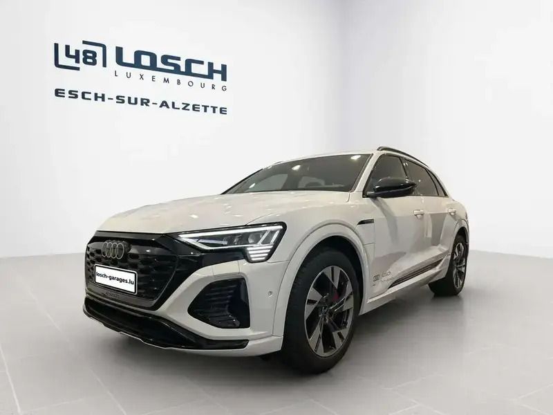 Blanc Utilisé 2025 Audi Q8 e-tron S-Line SUV | 69 733 € (Prix cher) - Image 1/4