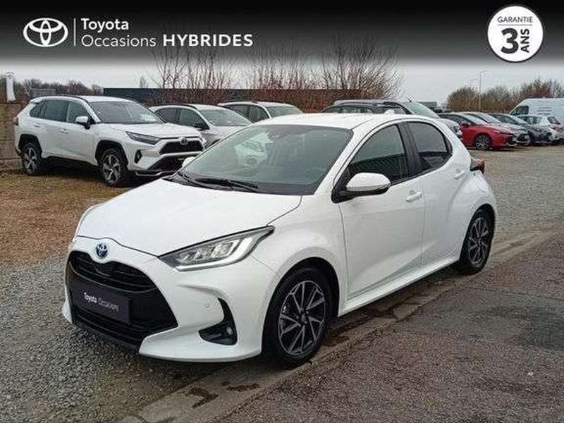 Utilisé 2024 Toyota Yaris Hybrid Design Berline | 21 480 € (Prix juste) - Image 1/1