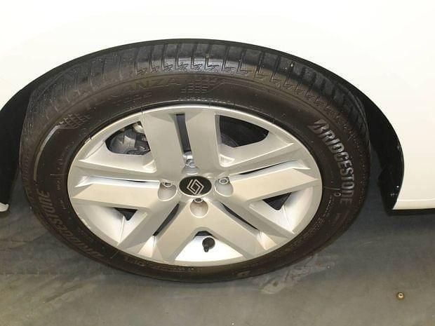 Blanc Utilisé 2024 Renault Clio V Evolution | 18 900 € (Prix juste) - Image 1/4