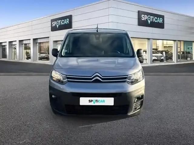 Gris acier métal Occasion 2020 Citroën Berlingo PureTech Monospace | 10 988 € (Prix juste) - Image 1/3