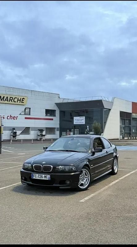 Utilisé 2002 BMW 318 Sport Line Coupé | 9 890 € - Image 1/4