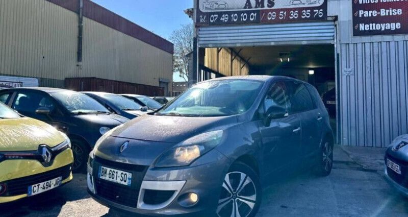 Utilisé 2011 Renault Scénic III Bose Edition Monospace | 4 490 € (Prix juste) - Image 1/4