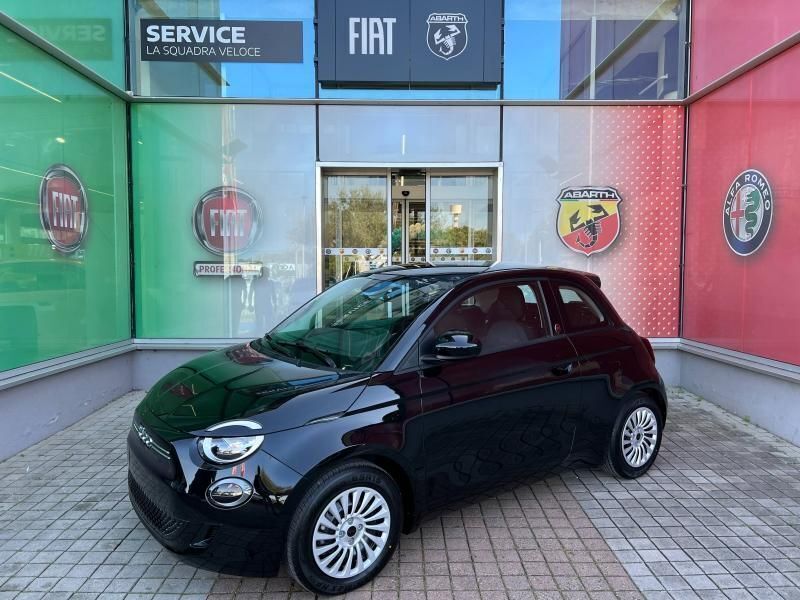Onyx black pastel Nouvelle 2025 Fiat 500e Red Berline | 24 490 € - Image 1/4