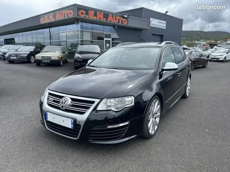 Noir Utilisé 2010 VW Passat R Break | 16 990 € - Image 1/4