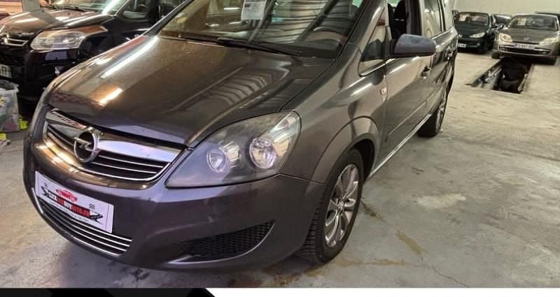 Gris Utilisé 2010 Opel Zafira Edition Monospace | 4 999 € - Image 1/4