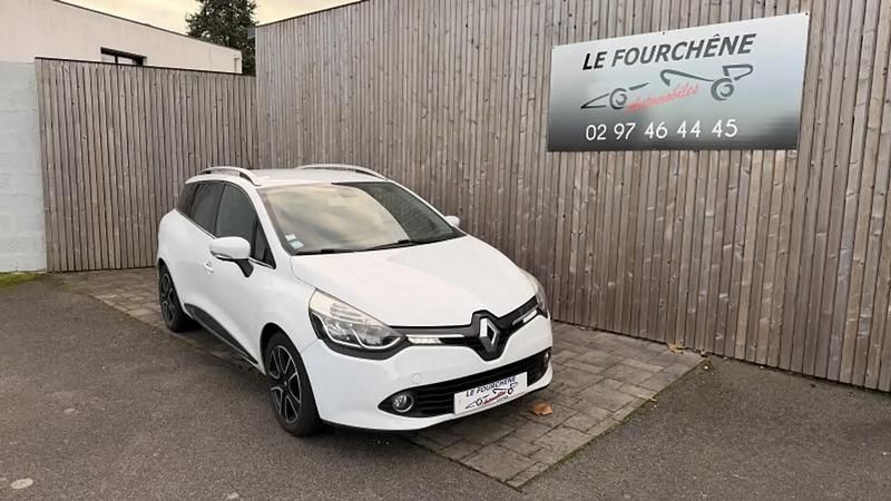Blanc Occasion 2013 Renault Clio GrandTour Intens Break | 9 990 € (Prix assez cher) - Image 1/4